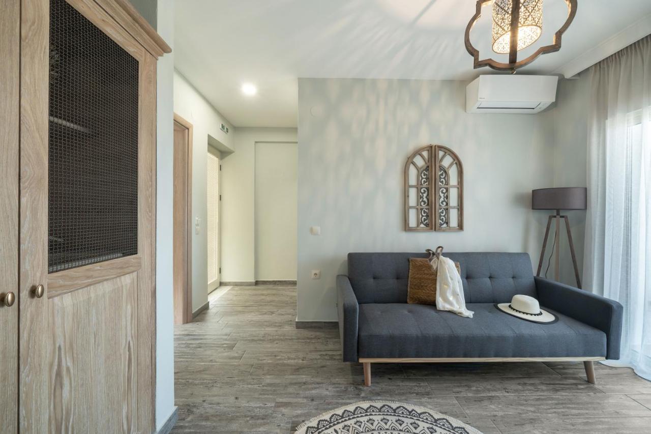 Mon Avis Boutique Hotel Chrysi Ammoudia Exterior photo